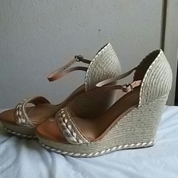 Antonio Melani Shoes - Picture 2 of 6